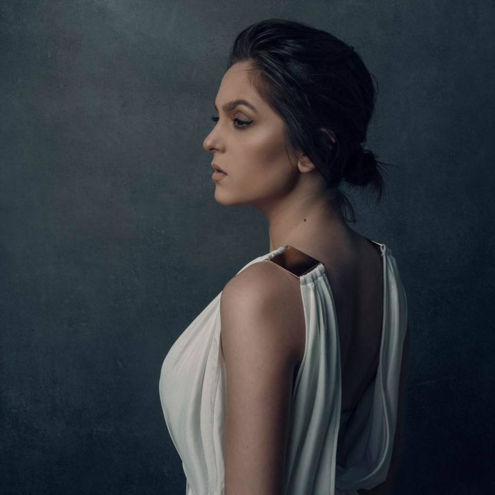 Meet your Posher, Nairie